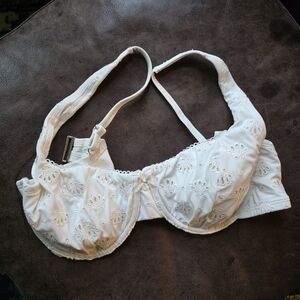 NWOT Wild Fable White Floral Lace SWIM TOP